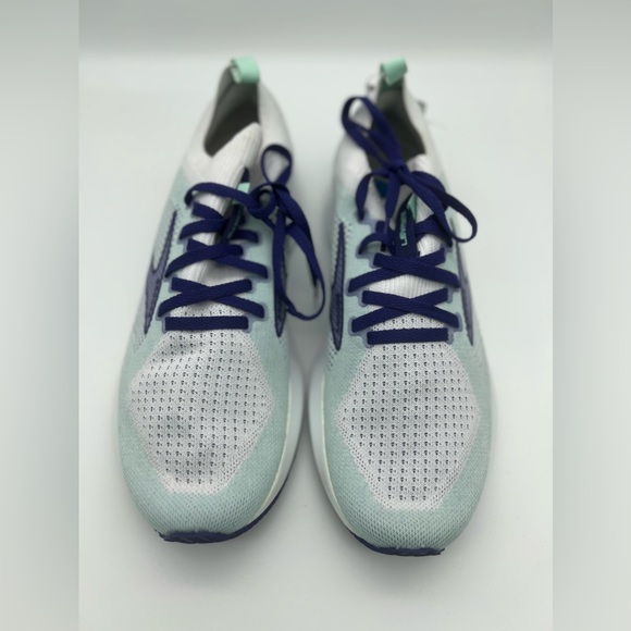 Brooks Levitate StealthFit 5 Running Shoe -Size 10 - Picture 2 of 6